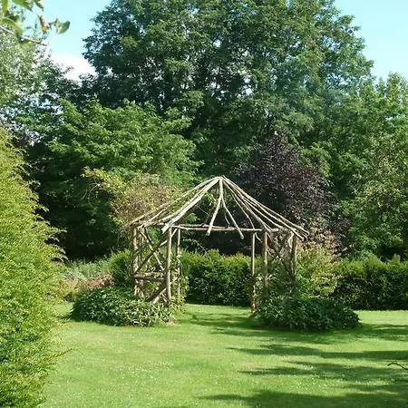 La Porte Du Bosq ,chambre D'hote Pres De Deauville Bed & Breakfast