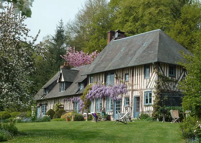 La Porte Du Bosq ,chambre D'hote Pres De Deauville Surville (Calvados)