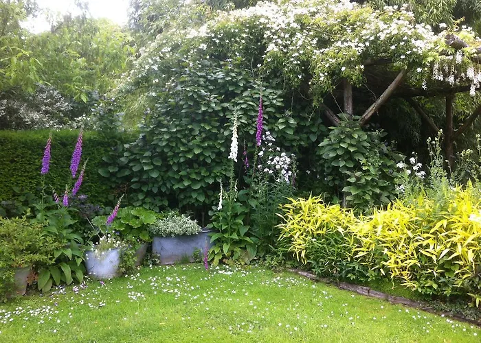 La Porte Du Bosq ,chambre D'hote Pres De Deauville Surville (Calvados)